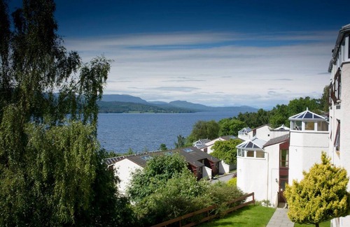 Kinloch Rannoch Apartment | Loch Rannoch Highland Club Pine Marten Lodge 02