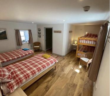 Shiel Bridge Bed & Breakfast | Lochhournhead B&B & Tea Room