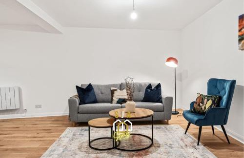 Central Aberdeen Apartment | Lochy Stay - SJA Stays - Modern 2 Bed Apartment