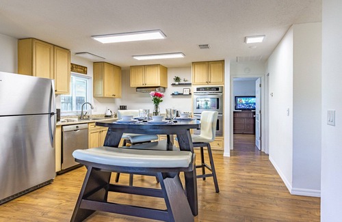 Vamo House | Lock in Sunshine and Savings Before It’s Too Late