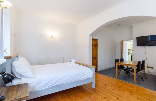 Newport House | Locke House