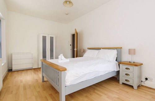 Newport House | Locke House