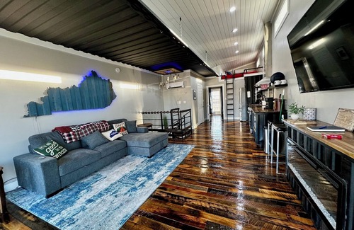 Lancaster Cabin | LockRidge Park