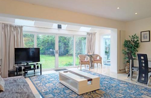 West Wittering House | Locksash Close - West Wittering
