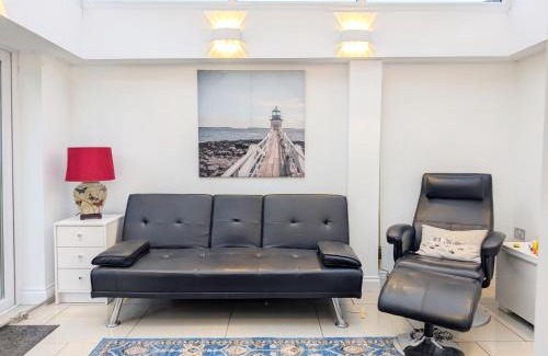 West Wittering House | Locksash Close - West Wittering