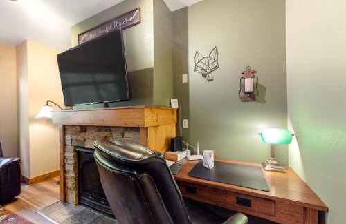 Crooked Pines Apartment | Lodestar Cabins