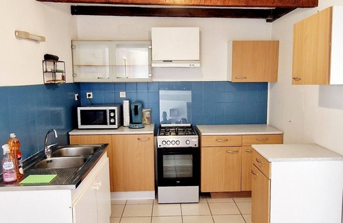 Lodeve Apartment | Lodève in the heart of downtown