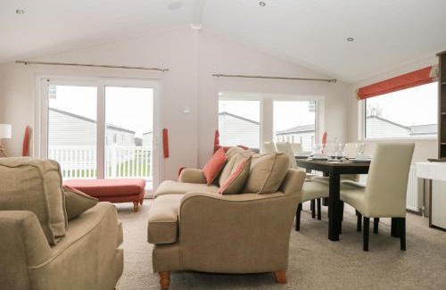 Chichester House | Lodge at Chichester Lakeside 3 Bed