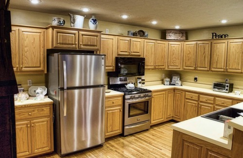 Mountain Home Cabin | Lodge Between The Lakes - Family Reunions!