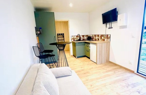 Salles-en-Toulon Cabin | 🍃 Lodge des Oliviers🍃