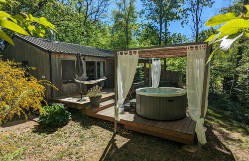 Biron Ski Chalet | Lodge Hérisson avec Spa privatif