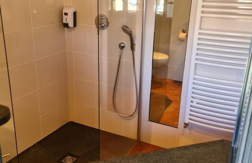 Saint-Pierre-Eynac Hotel | Lodge LES JARDINS D'ESPALADOUS
