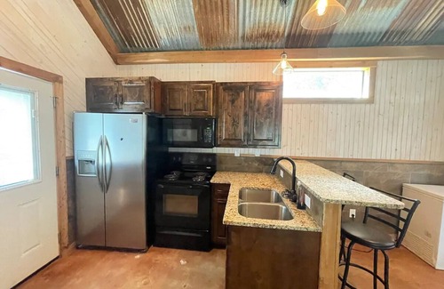 Bandera Cabin | Lodge on Main st-Bandera America!