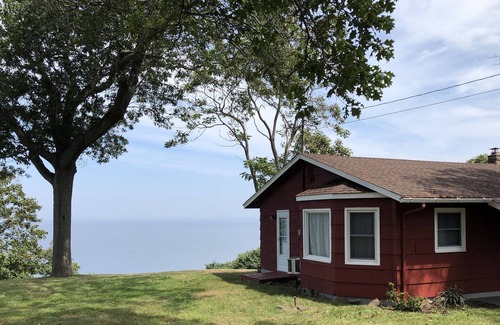 Wading River RV Rental | Lodge overlooking Long Island Sound
