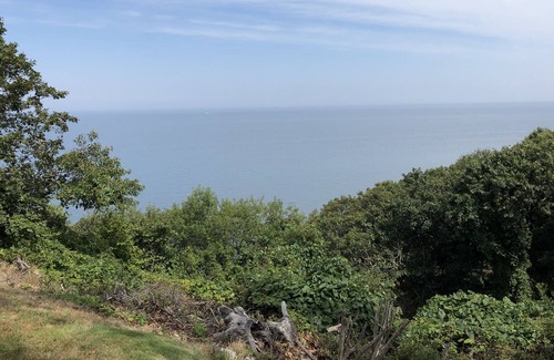 Wading River RV Rental | Lodge overlooking Long Island Sound
