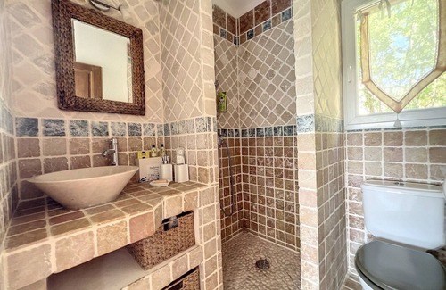 Cazouls-les-Beziers Bed & Breakfast | Lodge Paradisiaque Spa