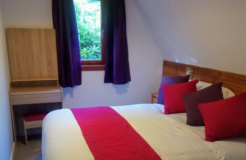 South Laggan Cabin | Lodge with amazing views and hot tub