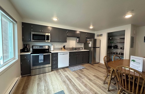 West Yellowstone Condo | Lodgepole Hideaway - Roam Property Management