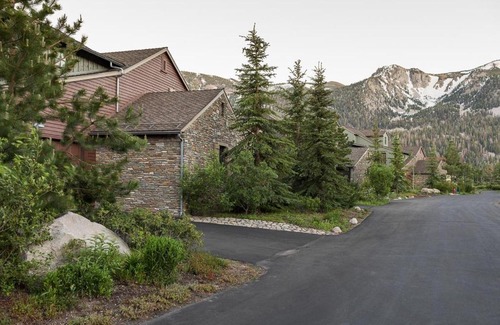 Mammoth Lakes House | Lodges 1111