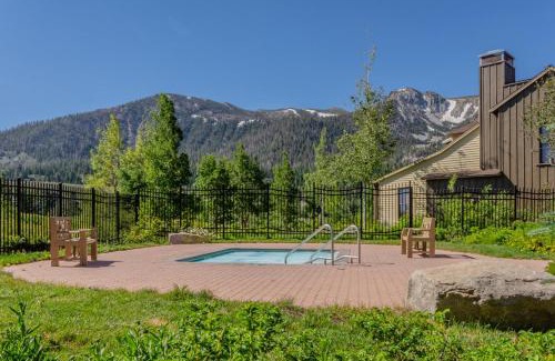 Mammoth Lakes House | Lodges 1132