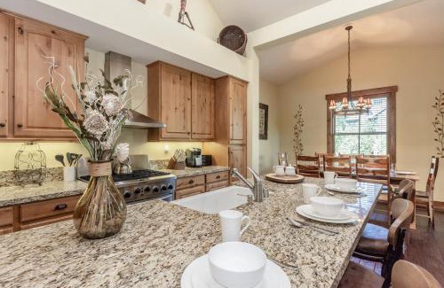 Mammoth Lakes House | Lodges 1132