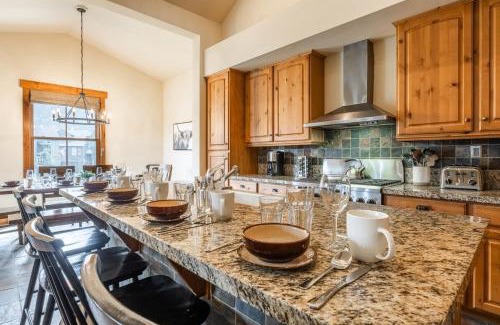 Mammoth Lakes House | Lodges 1156