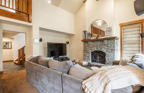 Mammoth Lakes House | Lodges 1156