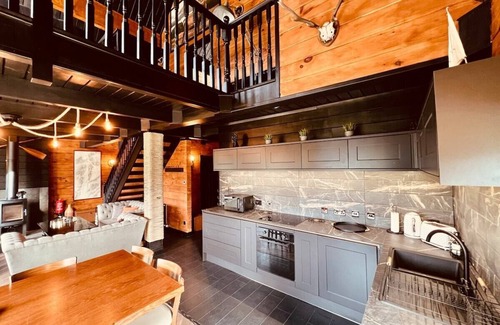 Foyers Cabin | Lodges On Loch Ness