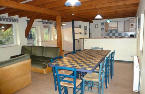 Saint-Amarin Ski Chalet | lodging 15 people classified 3 stars, games room, table football, table tennis .