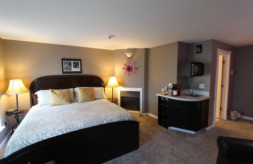 Gaffer District Hotel | Lodging at the Gaffer Inn