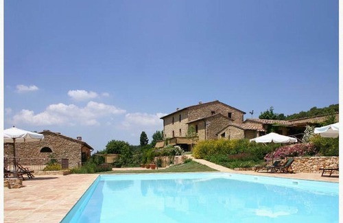 Simignano Apartment | Lodging in Casole Elsa,Siena,pool,Wi-Fi,terrace,barbecue,children friendly,6pers