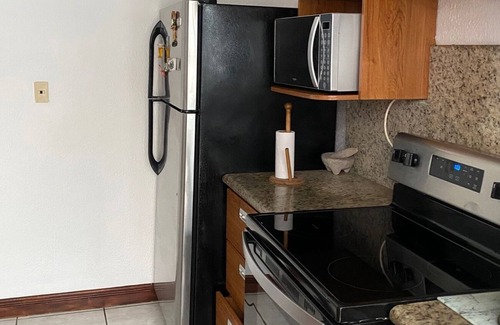 Heredia House | Lodging Near the Airport