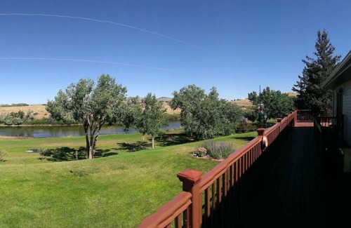 Bessemer Bend House | Lodging on the North Platte River