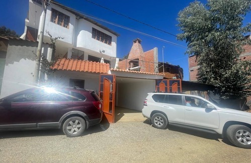 Independencia House | Lodging "YURAQ WASI" - Huaraz