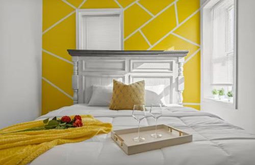 West Philadelphia Apartment | Lodgyy Cozy Apartments Near Downtown