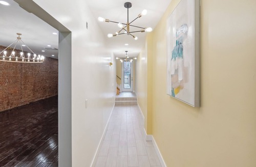 West Philadelphia Apartment | Lodgyy - Cozy Double-bed Suite