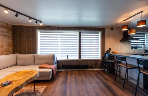 Flakstad Apartment | Lofoten Green Studio