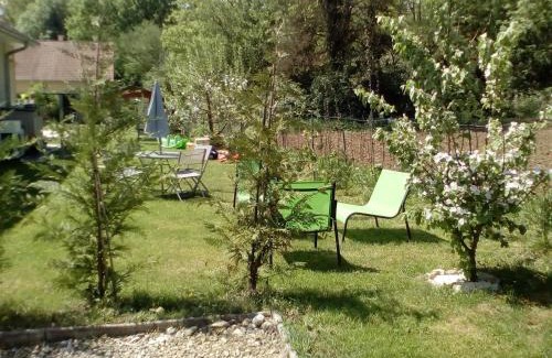Parmilieu Apartment | Loft à La Campagne