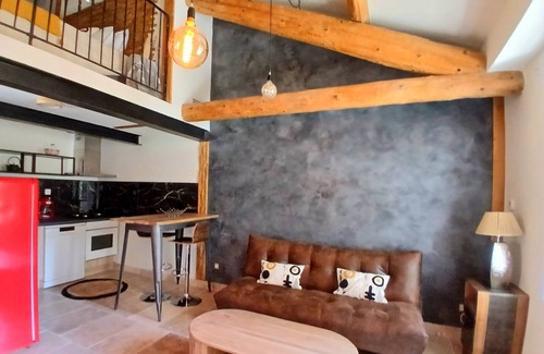 Saint-Etienne-du-Gres Apartment | Loft 2 Personnes