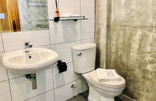 Khlong Song Ton Nun Hotel | Loft 202 Hotel