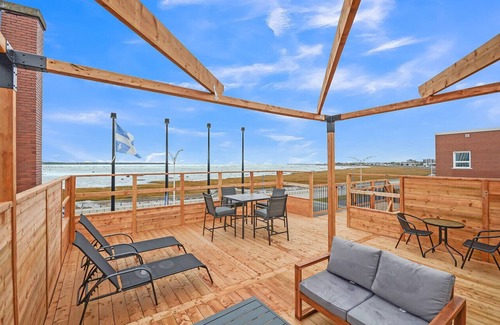 Rimouski-Neigette Apartment | Loft 203 | Rooftop | Downtown