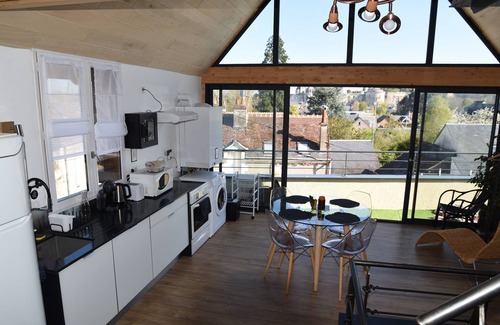 Amboise Cottage | Loft 3 * partly troglo, downtown, parking, garden, superb view, 4/5 pers