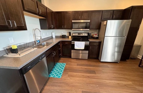 Lawrence Condo | Loft 309- Charming Jr 1 BR Condo