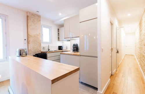 17th Arrondissement Apartment | Loft 4 BR Montmartre Pigalle AC by LCC Agency