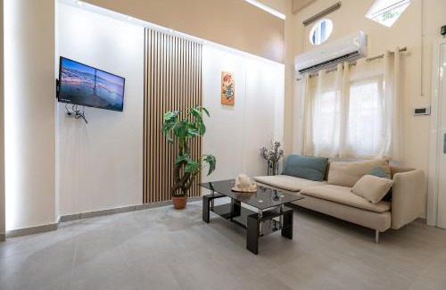 Petroupoli Apartment | Loft 53- Urban Stay by MPS