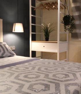 Barcelona Apartment | LOFT A 20' DE BARCELONA Y 7' DE LA UAB.