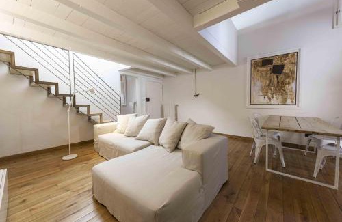 Santo Spirito Apartment | Loft al Conventino by MMega