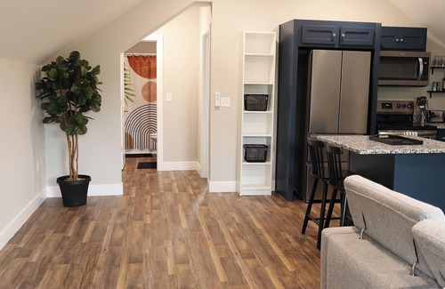 Joplin Apartment | Loft apartment in historic house within walking distance of downtown.