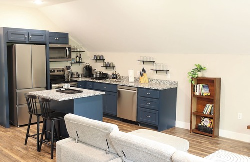 Joplin Apartment | Loft apartment in historic house within walking distance of downtown.