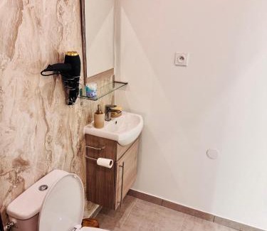 Demouville Apartment | Loft Bis cosy proche des plages et villes